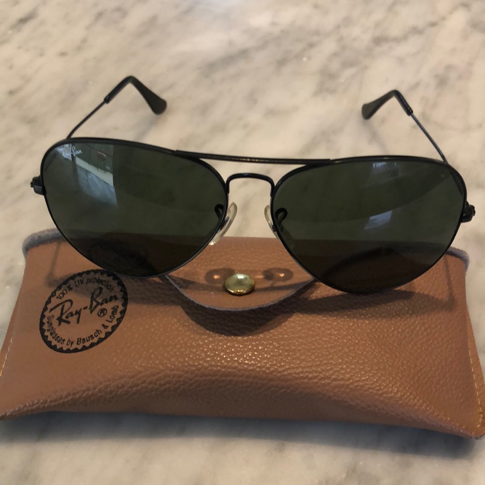 Ray ban aviator sunglasses